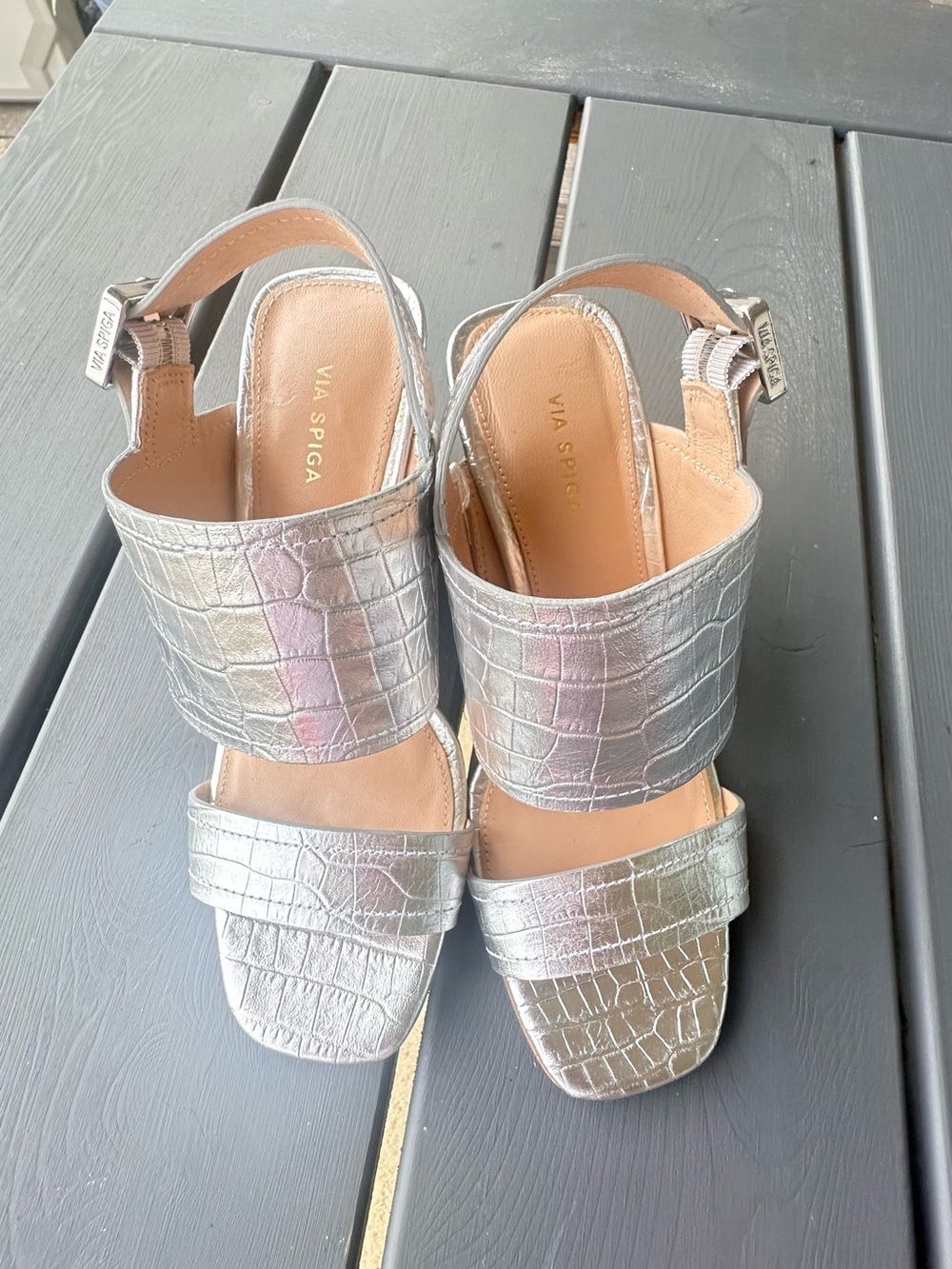 Via Spiga Iridescent Silver Croc-Embossed Slingback Heels